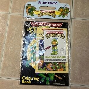1989 vintage Teenage Mutant ninja turtle play pack, colouring book, pad​